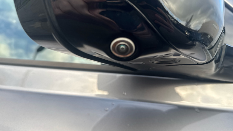 Land Rover Defender 3.0 D250 X-Dynamic SE 110 5dr Auto Diesel Estate